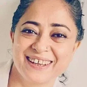 Photo star :  Sheeba Chaddha