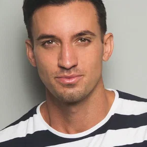 Photo star :  Travis Bravo-Thomas