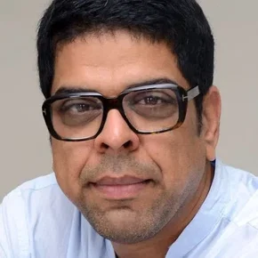 Photo star :  Murali Sharma