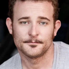 Photo star :  James Adomian