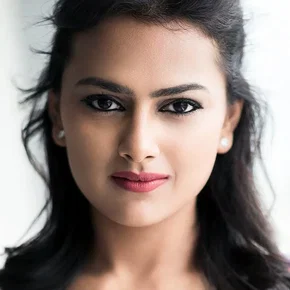 Photo star :  Shraddha Srinath