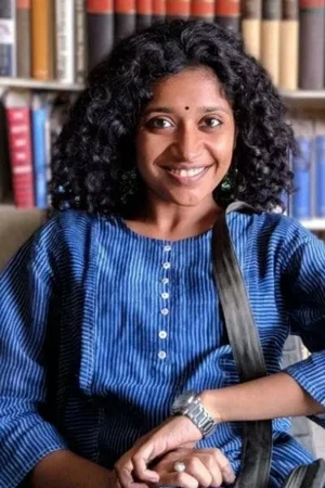  Indira Tiwari photo