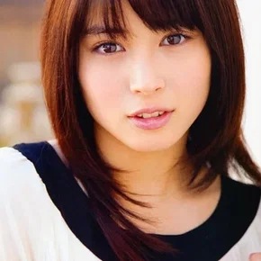 Photo star :  Alice Hirose
