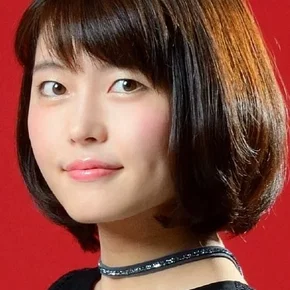 Photo star :  Sayaka Senbongi