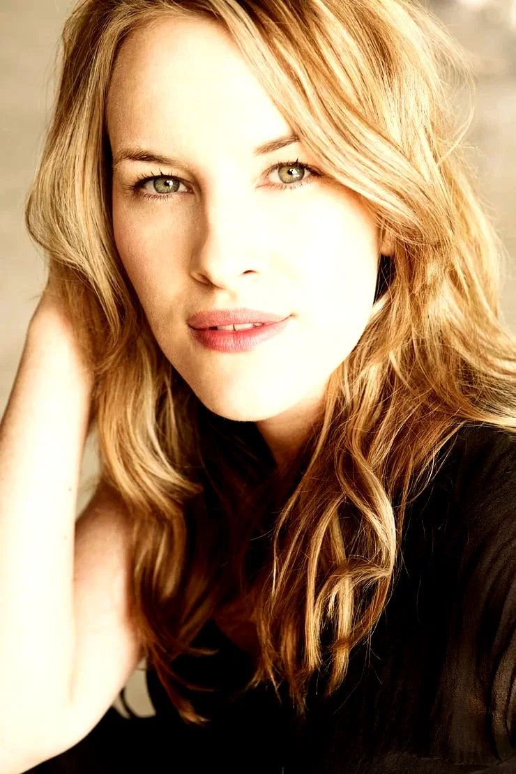  Kate Mulvany