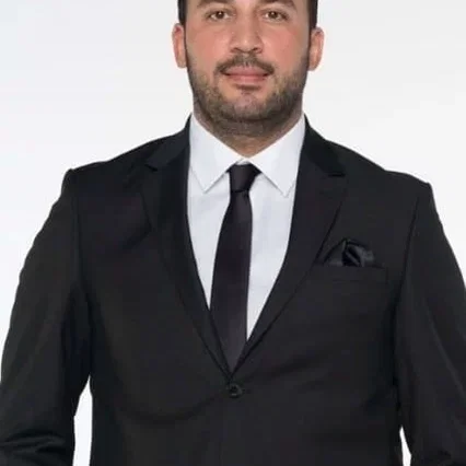  Ferit Aktuğ