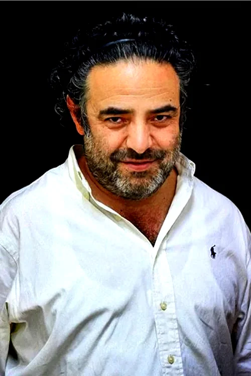  Hassan Madjooni