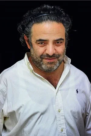  Hassan Madjooni photo