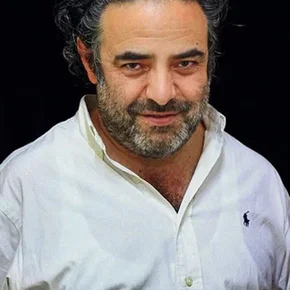 Photo star :  Hassan Madjooni
