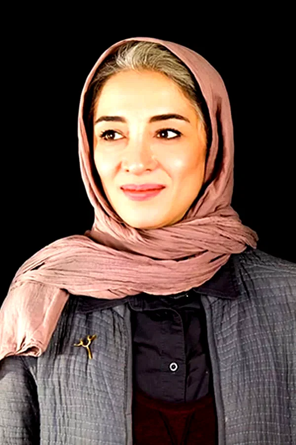  Pantea Panahiha
