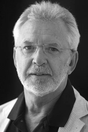  Jaromir Hanzlik photo