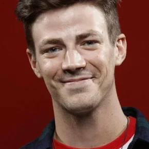 Photo star : Grant Gustin