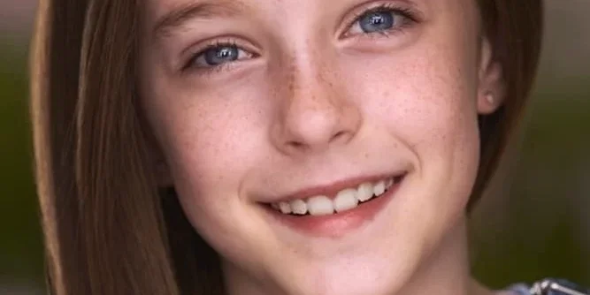 Ava Weiss : sa biographie, filmographie, et quelques photos