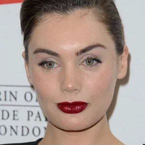 Photo star :  Poppy Corby-Tuech