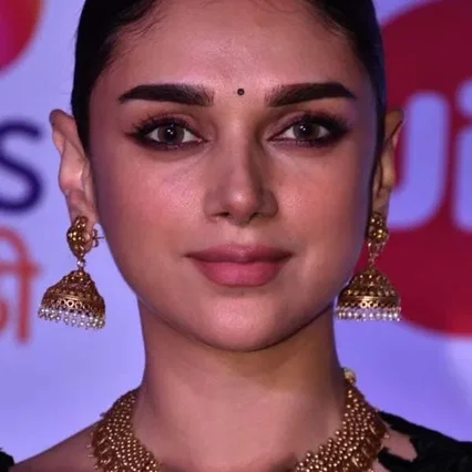  Aditi Rao Hydari