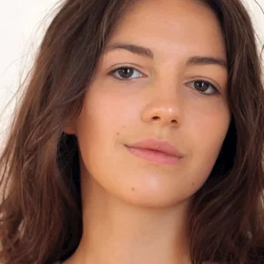 Photo star : Ella Hunt