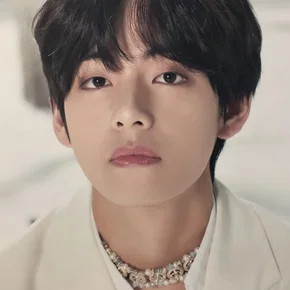 Photo star :  Kim Tae-hyung
