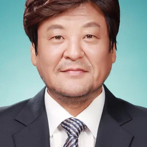 Photo star :  Sung Ji-ru