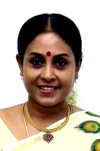  Saranya Ponvannan