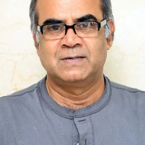 Photo star :  Thalaivasal Vijay