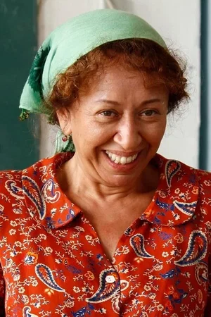  Şebnem Sönmez