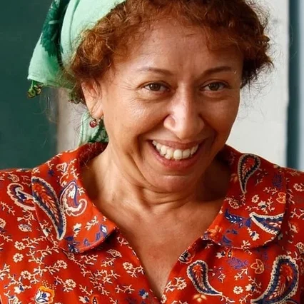  Şebnem Sönmez