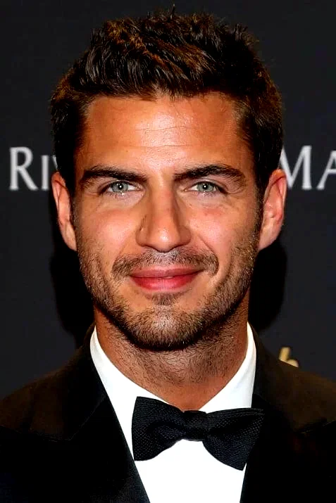 Maxi Iglesias