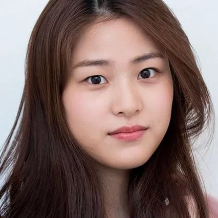  Lee Soo-kyung