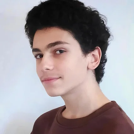  Yaniv Douieb
