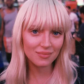 Photo star :  Karina Kolokolchykova