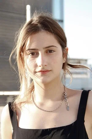 Lola Creton photo