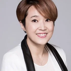 Photo star :  Song Eun-yi