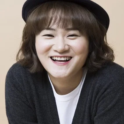  Kim Shin-young