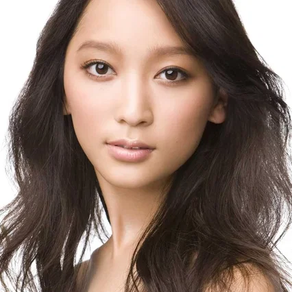  Anne Watanabe