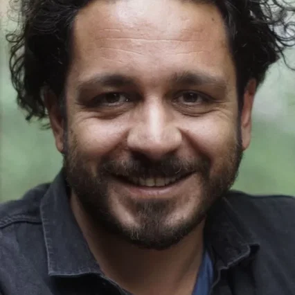  Serhat Karaaslan
