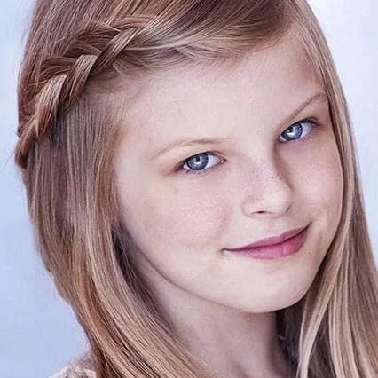  Molly Lewis
