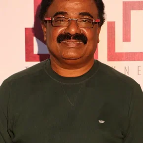 Photo star :  VTV Ganesh