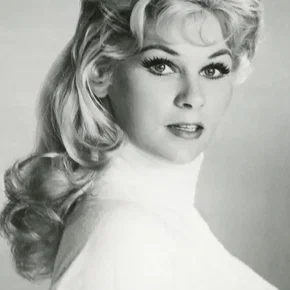 Photo star : Grace Lee Whitney