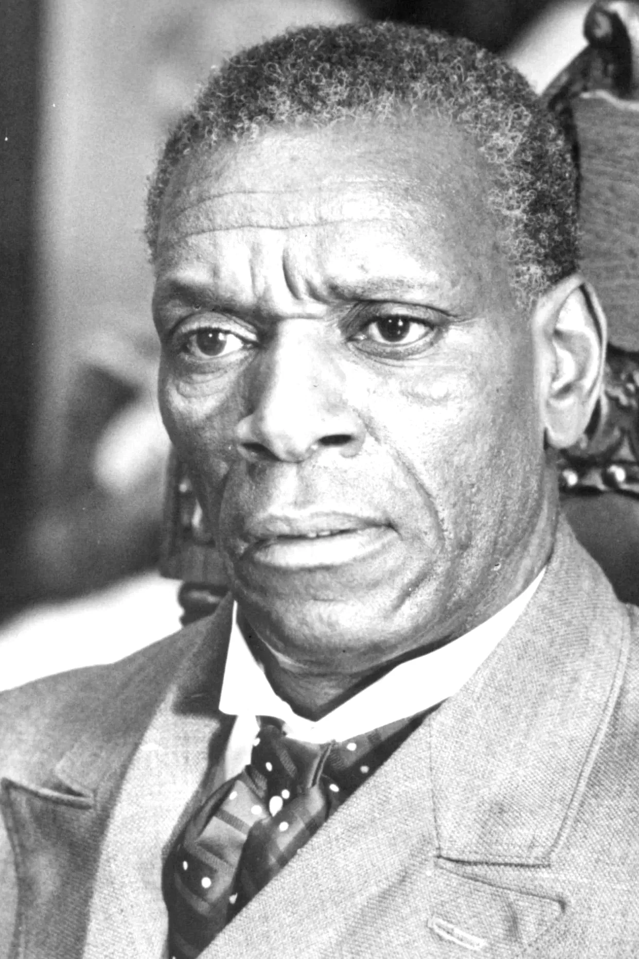  Moses Gunn