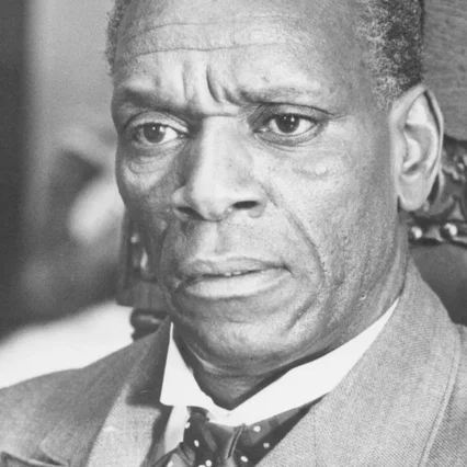  Moses Gunn