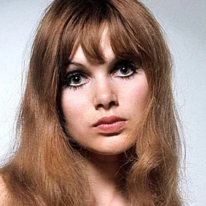 Photo star : Madeline Smith