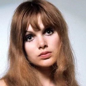 Photo star : Madeline Smith