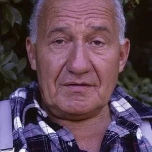  Walter Gotell