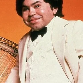 Photo star :  Herve Villechaize