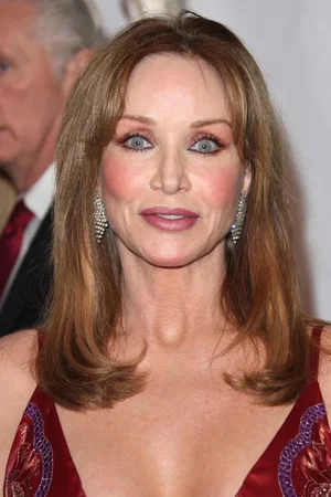  Tanya Roberts