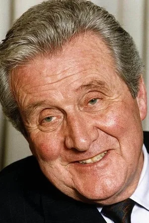 Patrick Macnee photo
