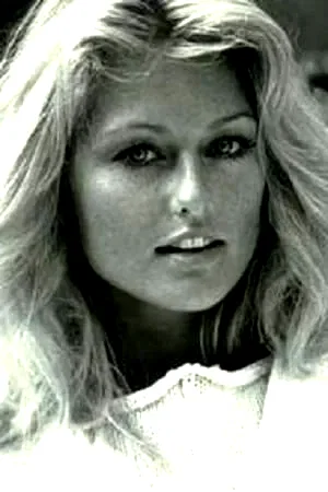  Mary Stavin