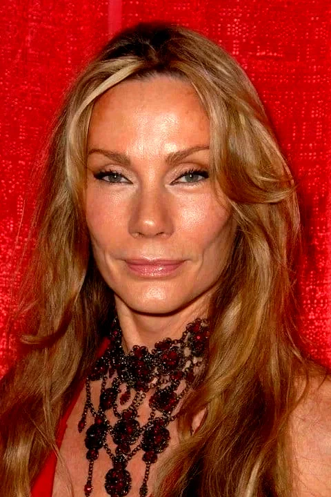Virginia Hey