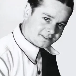 Photo star :  Billy Curtis