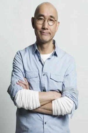  Lowell Lo photo
